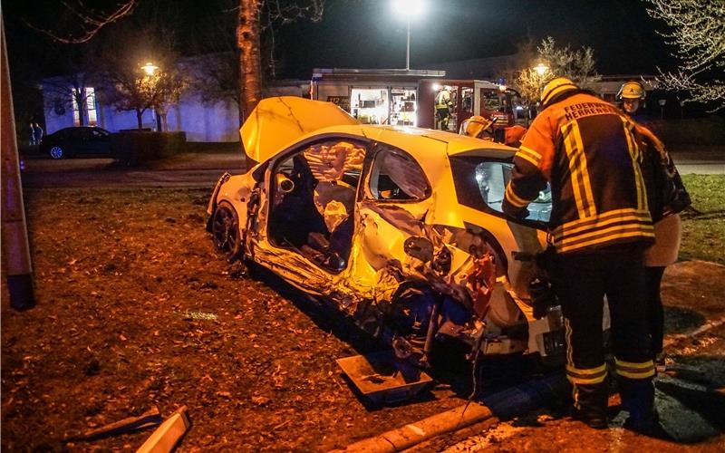 Drei Verletzte nach schwerem Unfall bei Haslach .