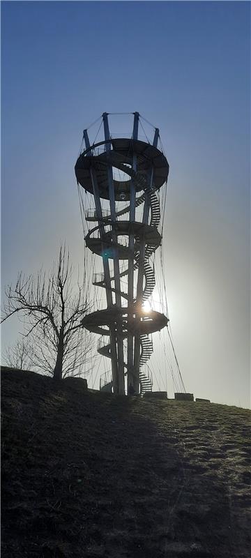  Saharastaub über dem Schönbuchturm, aufgenommen von Bernd Schweikert aus Mötzin...