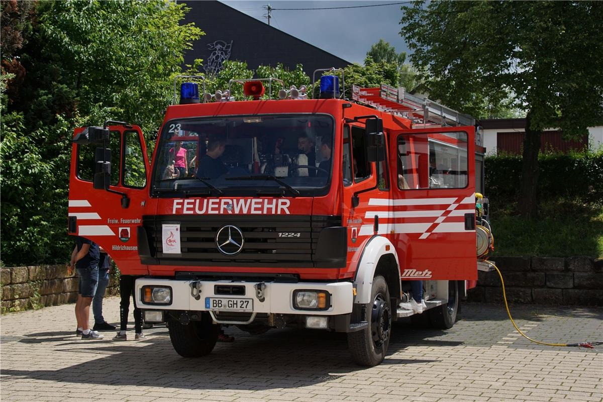 20-Jahre Jugendfeuerwehr Hildrizhausen. Festwochenende mit Uebung, Fahrzeugschau...