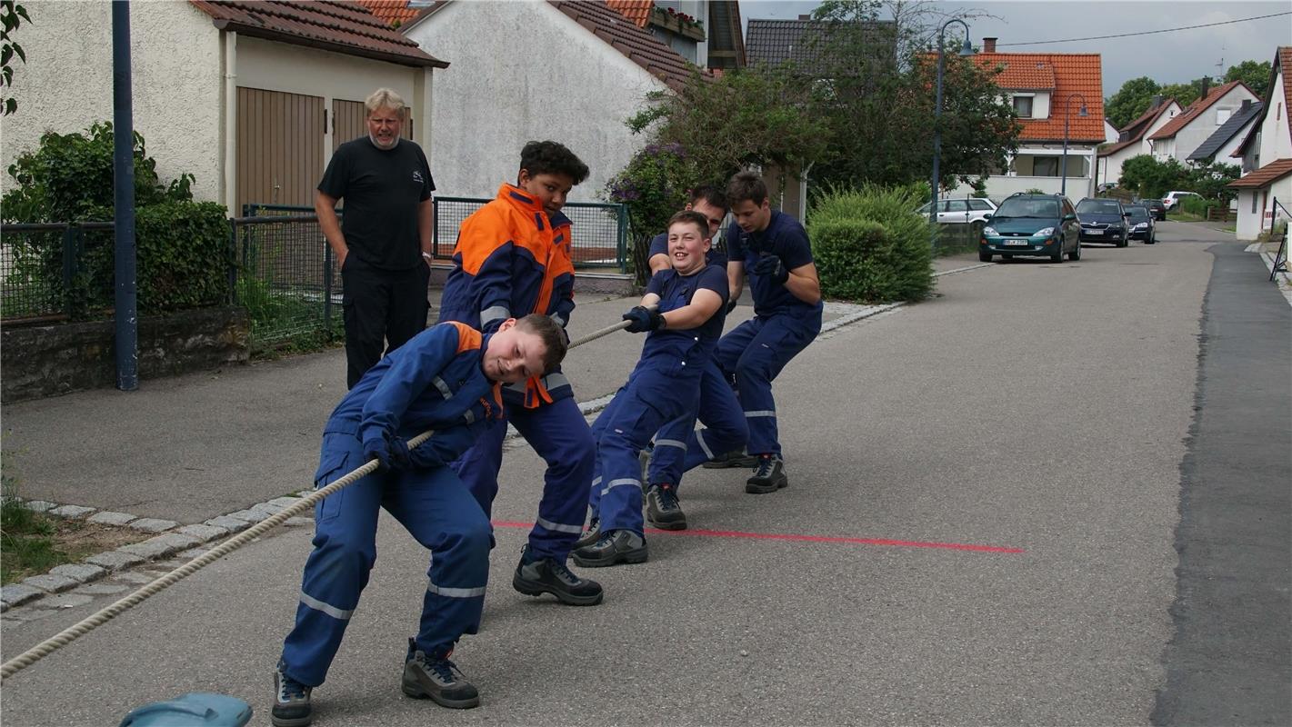 20-Jahre Jugendfeuerwehr Hildrizhausen. Festwochenende mit Uebung, Fahrzeugschau...