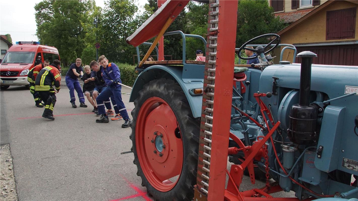 20-Jahre Jugendfeuerwehr Hildrizhausen. Festwochenende mit Uebung, Fahrzeugschau...