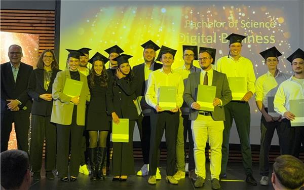 56 Absolventen am Herman Hollerith Zentrum feierlich verabschiedet