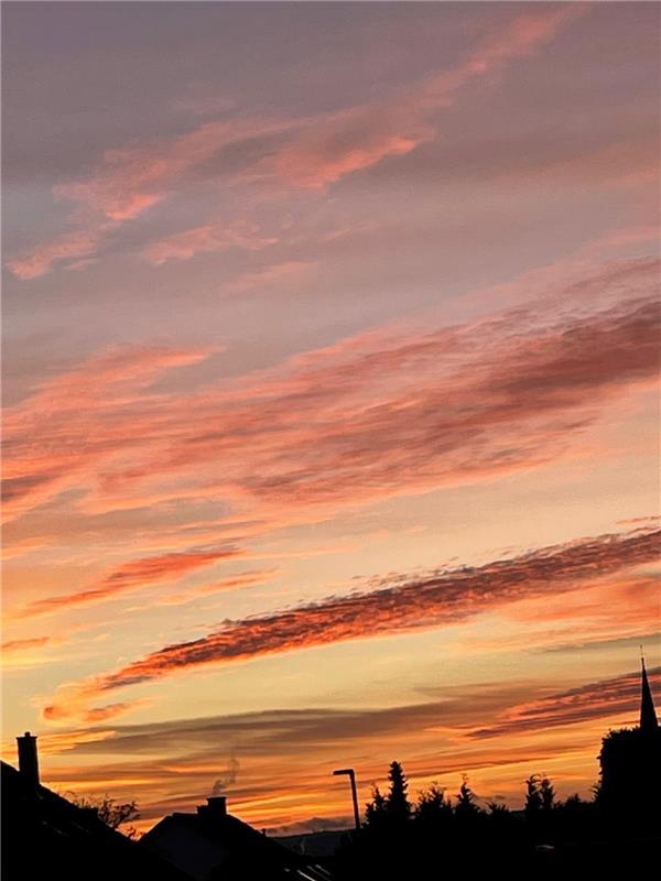 Abendstimmung über Kayh.  Von Ulrike Hätinger aus Kayh. 