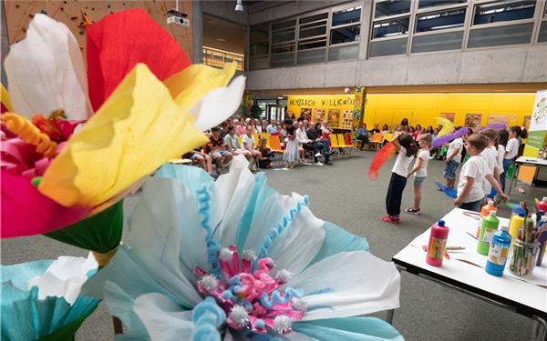 Abwechslungsreich geriet der Festakt, der das Jubiläum der Pfalzgraf-Rudolf-Schule feierte. GB-Foto: Vecsey