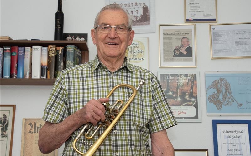Adolf Gärtner ist seit 75 Jahren aktives Mitglied des Posaunenchors in seiner Heimatgemeinde Sulz am Eck. GB-Foto: Vecsey