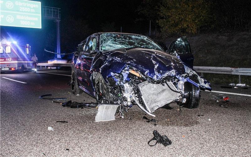 Alfa überschlägt sich auf A81 – Fahrer steht unter Alkoholeinfluss