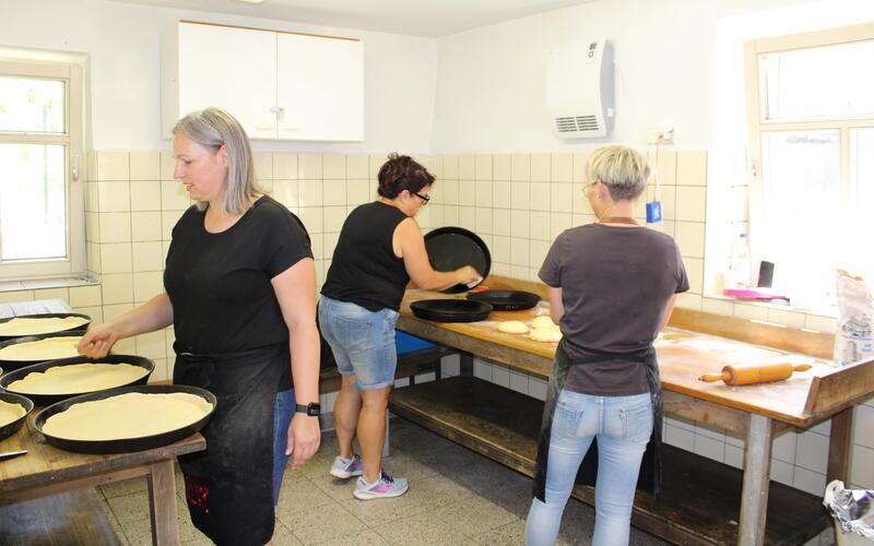 Alles drehte sich in Rohrau um die Zwiebelkuchen. GB-Foto: Baum