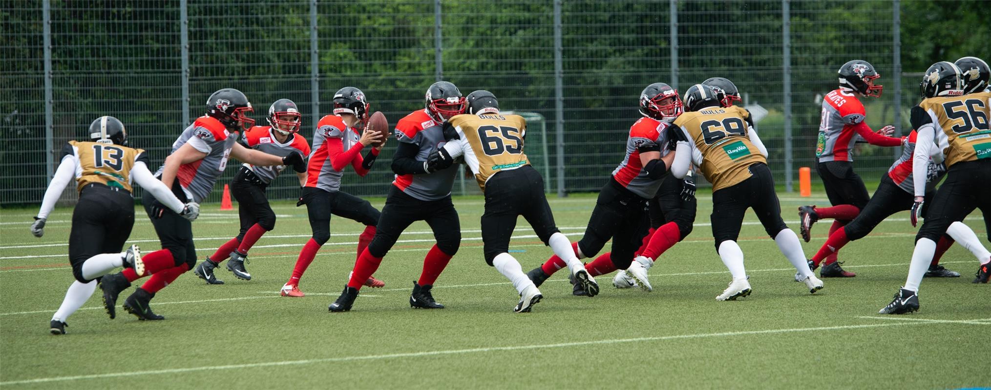 American Football Bondorf Bulls gegen Konstanz Pirates  6 /2019 Foto: Schmidt