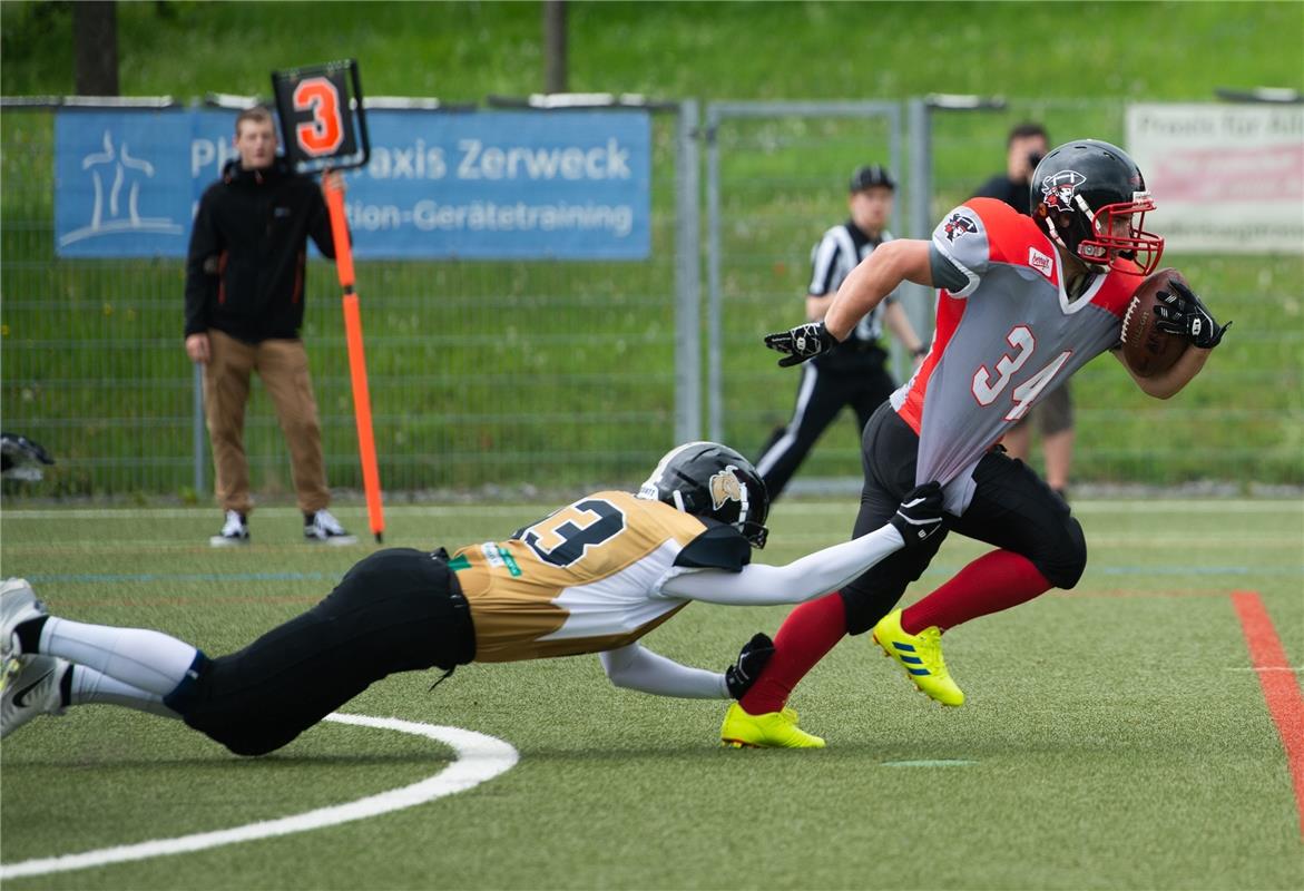 American Football Bondorf Bulls gegen Konstanz Pirates  6 /2019 Foto: Schmidt