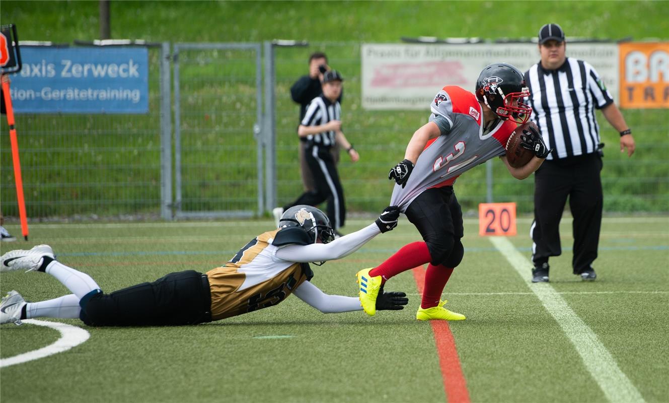 American Football Bondorf Bulls gegen Konstanz Pirates  6 /2019 Foto: Schmidt