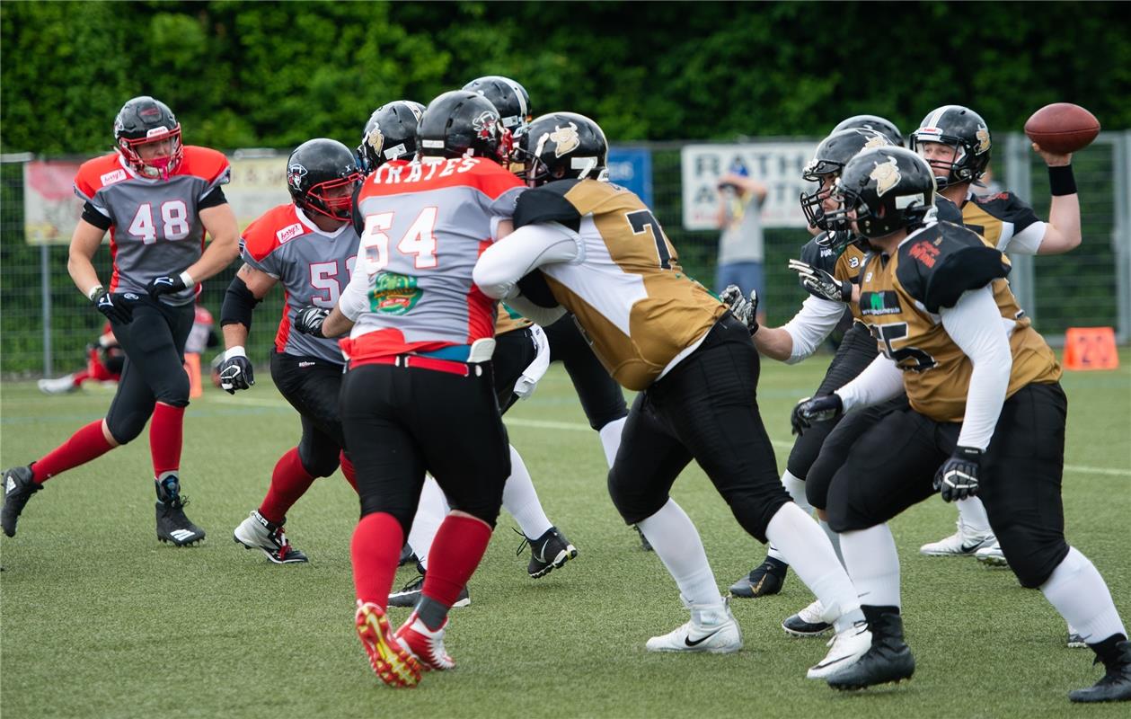 American Football Bondorf Bulls gegen Konstanz Pirates  6 /2019 Foto: Schmidt