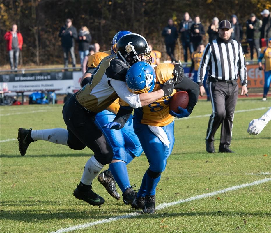 American Football  Endspiel der Kreisliga, Bondorf Bulls gegen Backnang Wolverin...