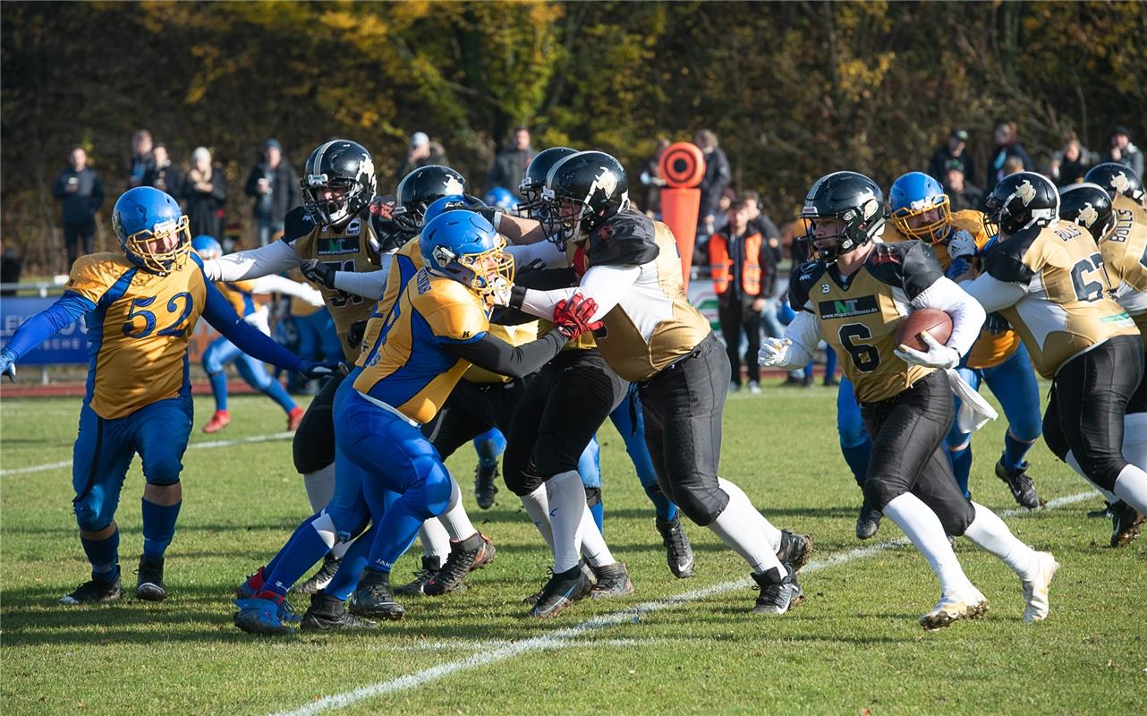 American Football  Endspiel der Kreisliga, Bondorf Bulls gegen Backnang Wolverin...