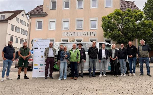 Ammerbucher Bürgerbus mit neuem Fahrzeug ausgestattet