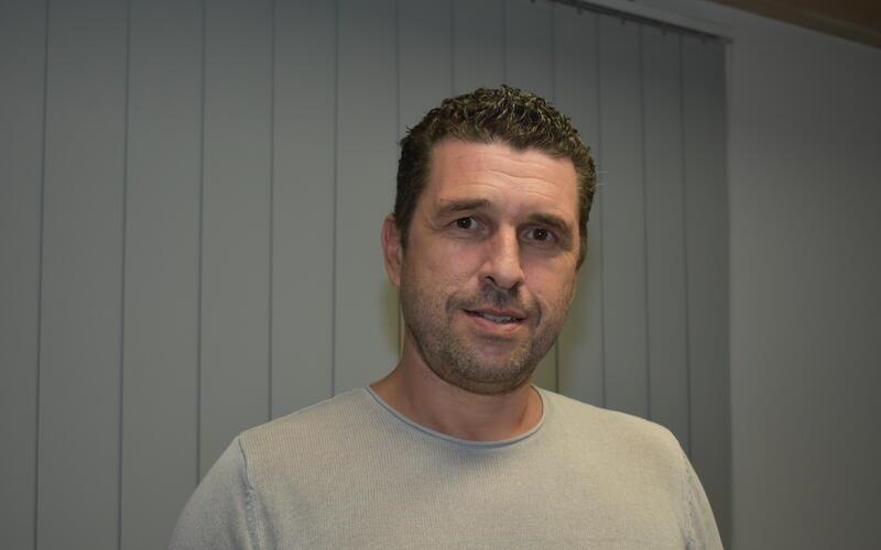 Andreas Renz, 48 Jahre,Immobilienmakler„Ich lebe seit über 20 Jahrengerne in Bondorf. Herrn Dürr kenne ich aber nur vom Sehen. Von mir aus kann er gerne wieder kandidieren. So, wie es ist, ist es für mich vollkommen in Ordnung.“