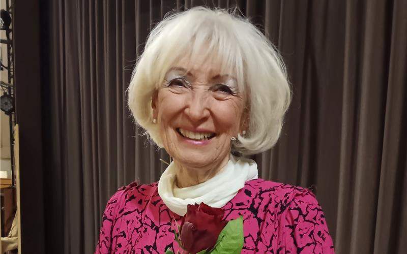 Anita Pauschert feierte mit der Theatergruppe „Fleggafeager“ die 50. Premiere, an der sie aktiv beteiligt war. GB-Foto