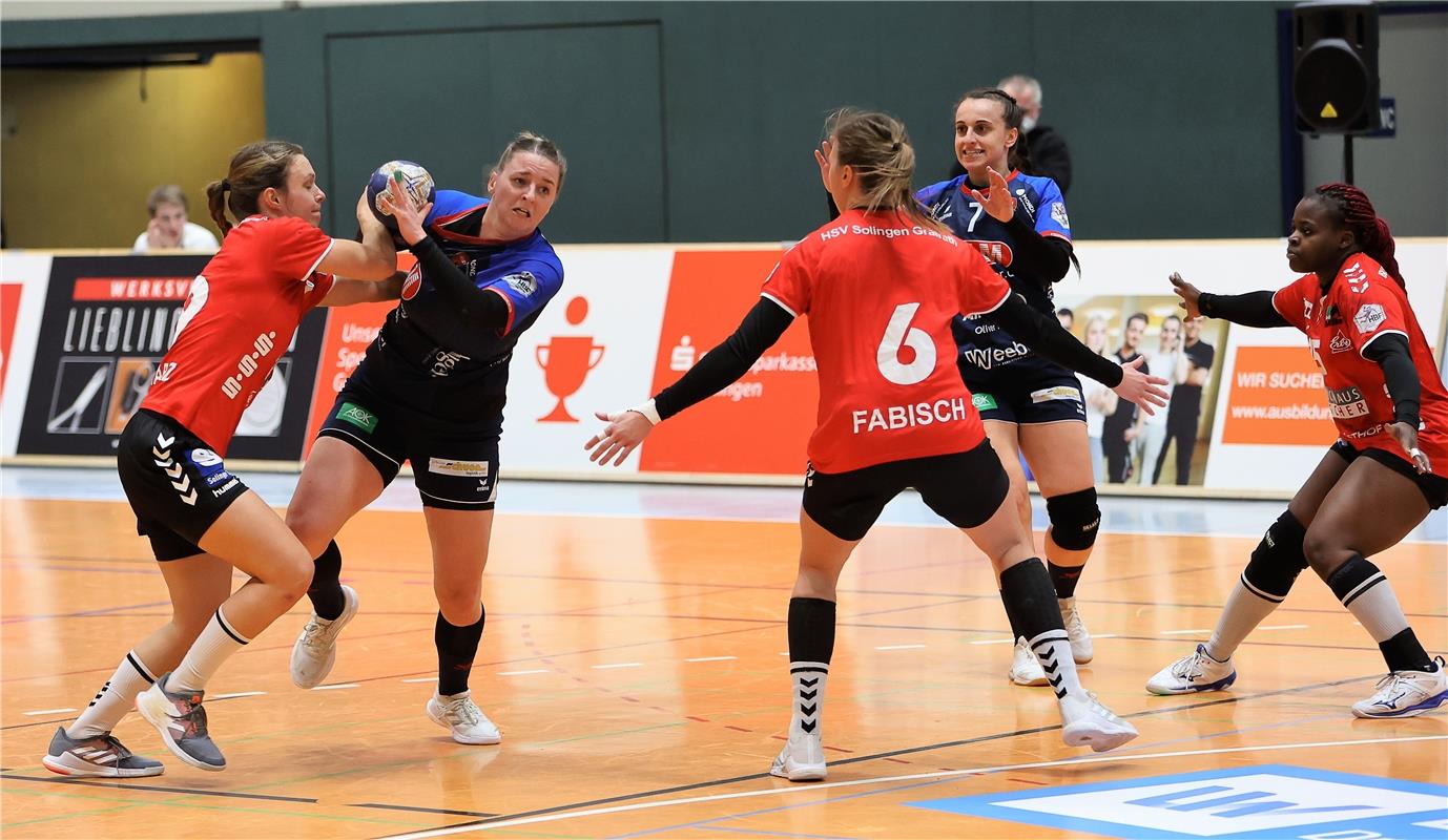 Annika Blanke (Herrenberg #5),  HSV Solingen-Gräfrath vs. SG H2Ku Herrenberg, Ha...