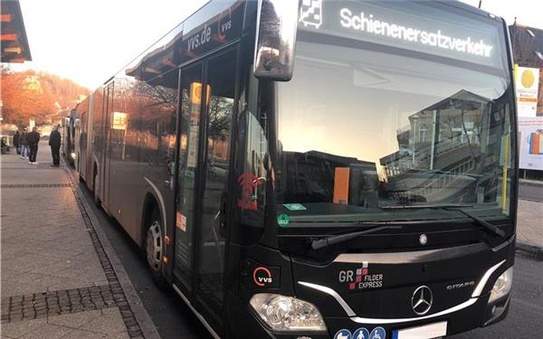 Anwohner ärgern sich über Busse im Wohngebiet. GB-Foto