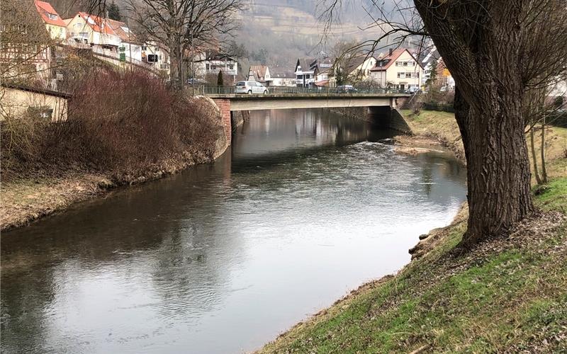Arbeiten für neue Brücke über die Nagold beginnen am Montag