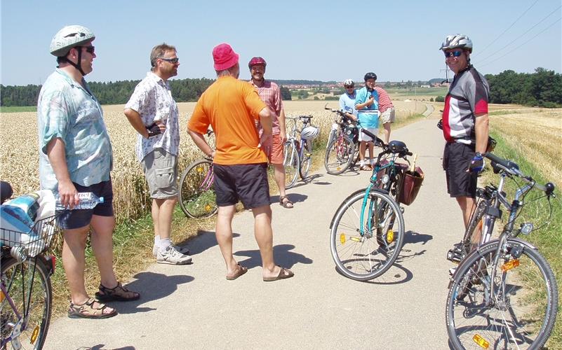 Auch Radtouren wie hier im Jahr 2003 stehen auf dem Programm beim Männervesper. GB-Foto: gb