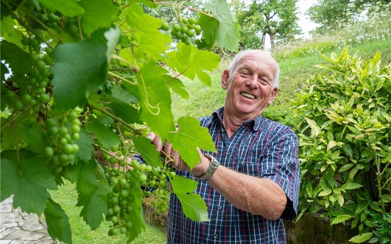 Auch im Grünen hat Walter Kientzle gerne herumgewerkelt. GB-Foto (Archiv): Vecsey
