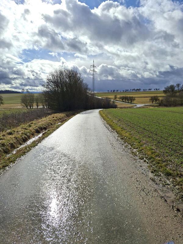 Auf Regen folgt Sonnenschein.  Von Maria Tabitha Weisse aus Herrenberg.