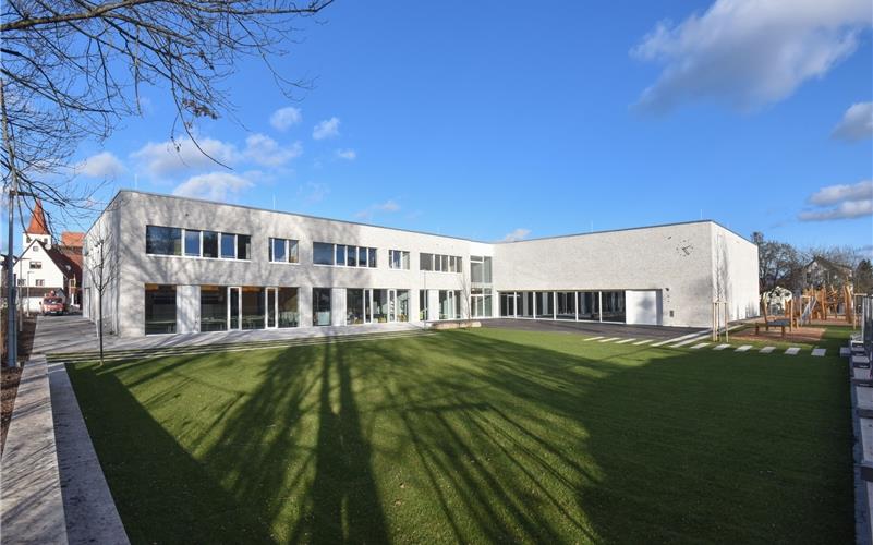 Auf dem Gelände der früheren Altinger Schule entstand auch das neue Schulgebäude – als reine Grundschule. GB-Fotos: Vecsey