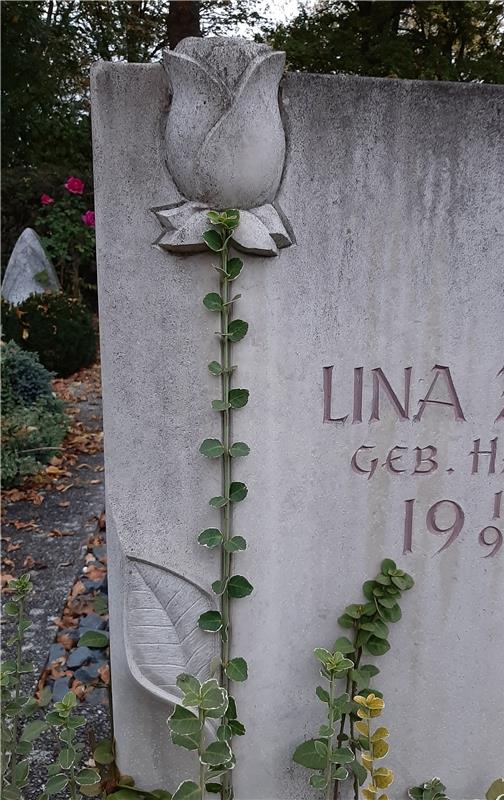 Auf dem Kayher Friedhof hat Fritz Deppert diesen Grabschmuck gesehen. 