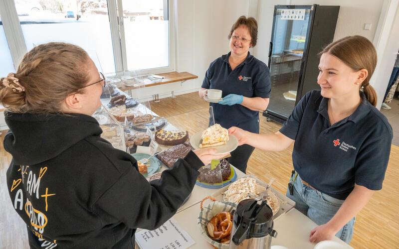 Auf die Landtags- folgte in Mötzingen die Kuchenwahl. Es war nicht das einzige Wahlcafé im Gäu. GB-Foto: Vecsey