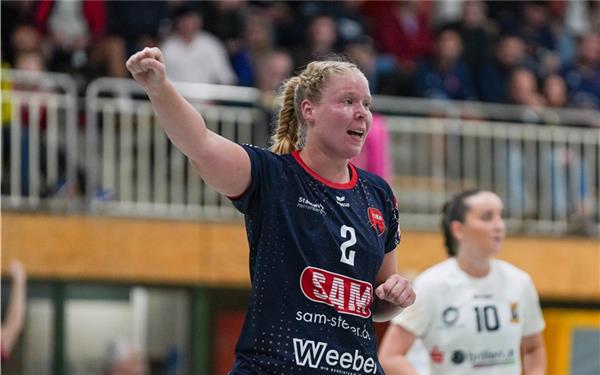 Auf ihren Torjubel müssen die SG-Fans morgen verzichten: Stefanie Schoeneberg fehlt privatbedingt im Spiel gegen den TV Gerhausen. GB-Foto: Eibner/Daniele La Rocca