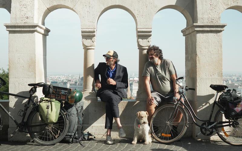 „Auf zwei Rädern“: Leises Roadmovie. GB-Foto: Weltkino Filmverleih/MESProductions/FcommeFilm/EmmanuelGuimier