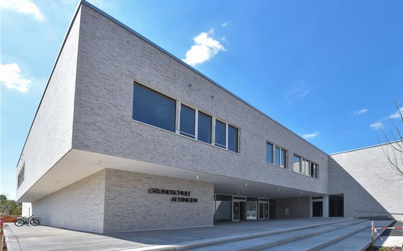 Lernen in einer freundlichen und hellen Atmosphäre BU Moderner Bau auf dem alten Schulgelände: Die neue Grundschule in Altingen GB-Fotos: Vecsey