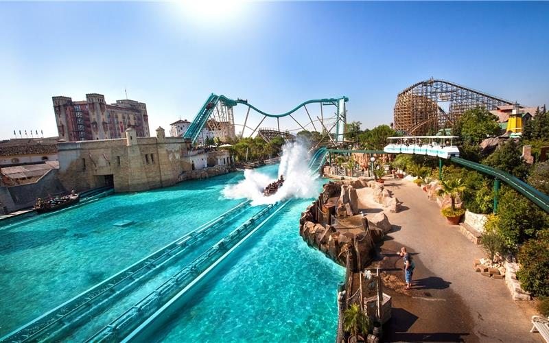 „Gäubote“-Familien-Tour: Perfekte Zeit für spannende Abenteuer Bahnen aller Art, zu Wasser, auf Schienen und in luftiger Höhe gibt es im Europa-Park in Rust.GB-Foto: Europa-Park