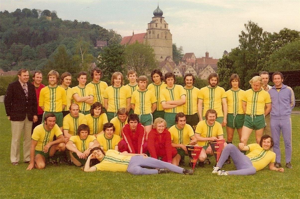 Beendeten 1973/74 eine lange Durststrecke ohne Titel:  A-Klassen-Meister VfL Her...