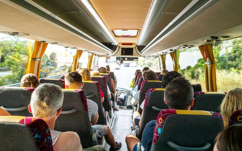 Bei den Bussen, die die Schönbuchlichtung bedienen, soll künftig mehr Püntlichkeit herrschen.GB-Foto (Symbolbild): Denis Aglichev/stock.adobe.com