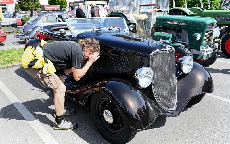 Bei traumhaftem Wetter war das Oldtimertreffen des MV Bondorf sehr gut besucht. GB-Foto: Holom
