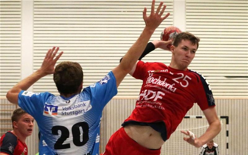 Verlosung: Handball der Spitzenklasse Bereits vor zwei Jahren stand die Oberliga-Mannschaft derSG H2Ku Herrenberg (am Ball Jan Kussmann) beim S-Cup demErstligistenTVB Stuttgartgegenüber GB-Foto: Priestersbach