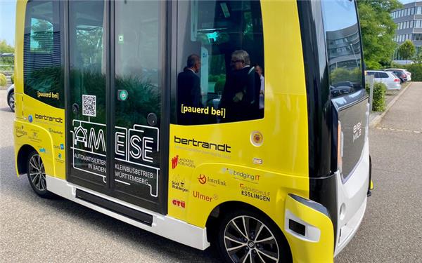 Bertrandt hat ein selbstfahrendes Shuttle entwickelt und stellt sein Projekt zum autonomen Fahren den Mötzinger Kindern im September vor. GB-Foto (Archiv): gb