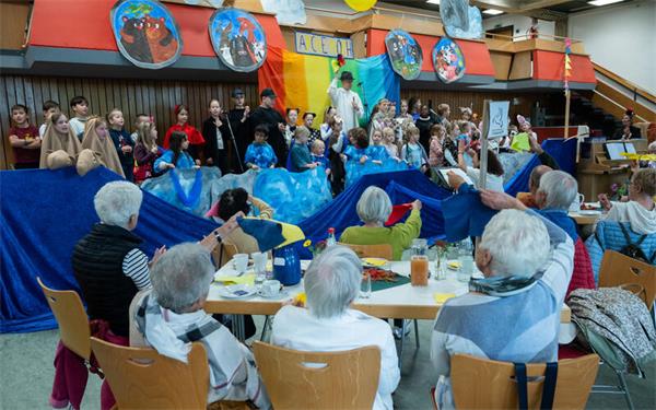 „Besonderer Ohrenschmaus“ beim Zwiebelkuchenfest
