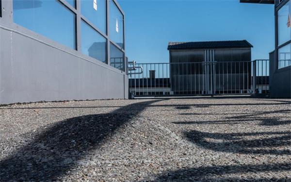 Beulen „wie Maulwurfshügel“ am Bahnhof