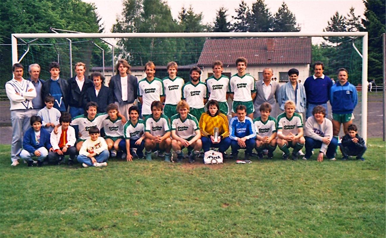 Bezirkspokalsieger 1987: VfL Herrenberg Foto (Archiv): Lalka