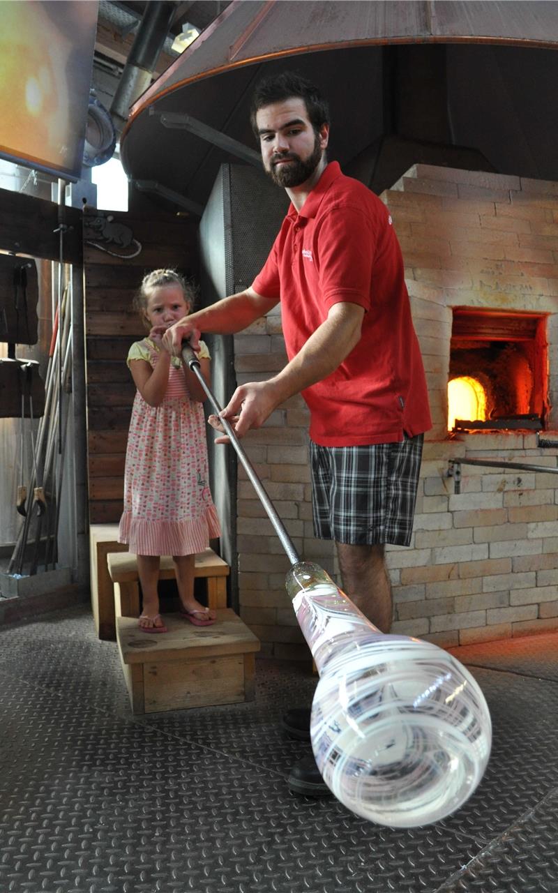 „Gäubote“-Familientour: Faszination in Glas in der Dorotheenhütte Wolfach