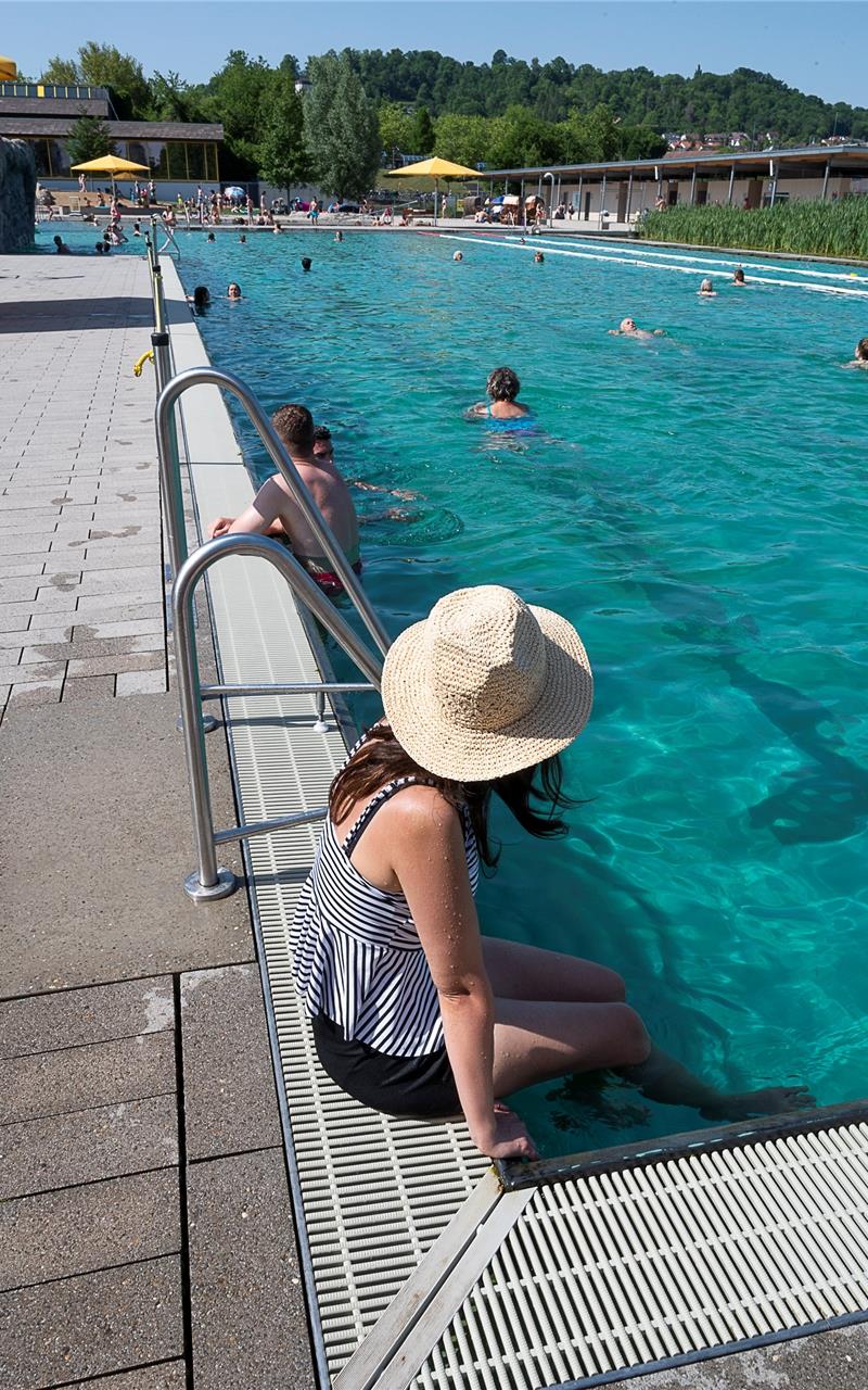 Stadt drosselt Wassertemperaturen:
Im Naturbad Herrenberg wird es jetzt frischer