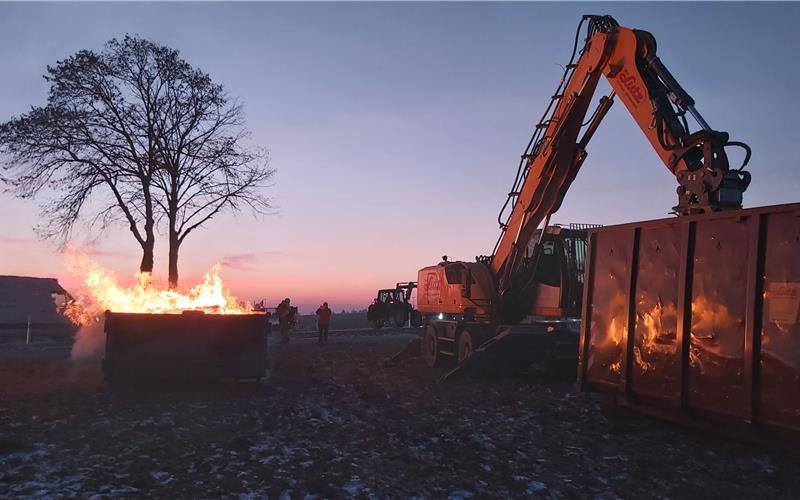 Bauernproteste gehen weiter: Am Abend Mahnfeuer in Deckenpfronn Bauernproteste gehen weiter: Am Abend Mahnfeuer in Deckenpfronn