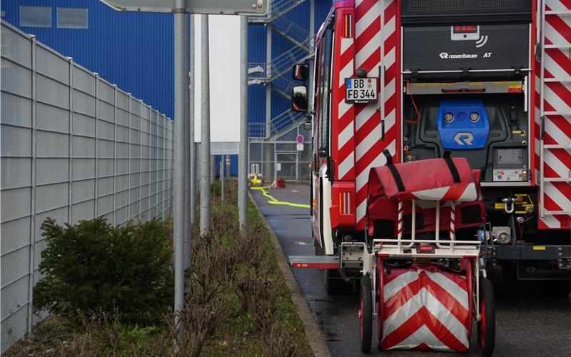 Gasalarm in Sindelfingen: Feuerwehr rückt aus ins Möbelhaus Gasalarm in Sindelfingen: Feuerwehr rückt aus ins Möbelhaus