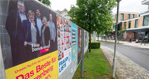 Anderes als Plakate an den Laternen
