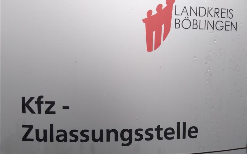 Personalausfälle: Herrenberger Zulassungsstelle am Donnerstag geschlossen Personalausfälle: Herrenberger Zulassungsstelle am Donnerstag geschlossen