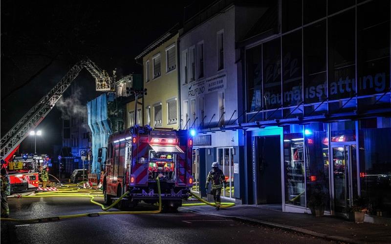 Brand in der Sindelfinger Innenstadt: Feuerwehr im Einsatz Brand in der Sindelfinger Innenstadt: Feuerwehr im Einsatz