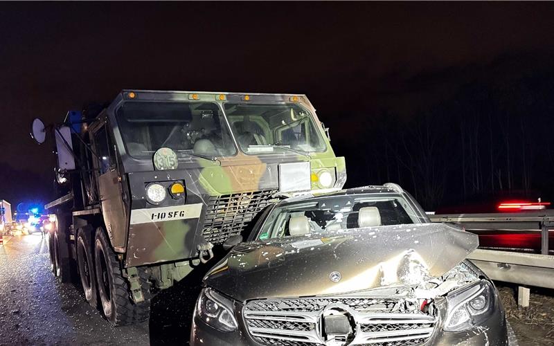 Unfall am Dienstagabend auf der A 81 mit Army-Laster 