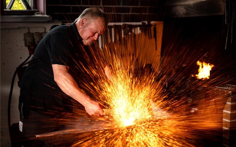 Fundiert und kreativ bei Stahl und Edelstahl Fundiert und kreativ bei Stahl und Edelstahl